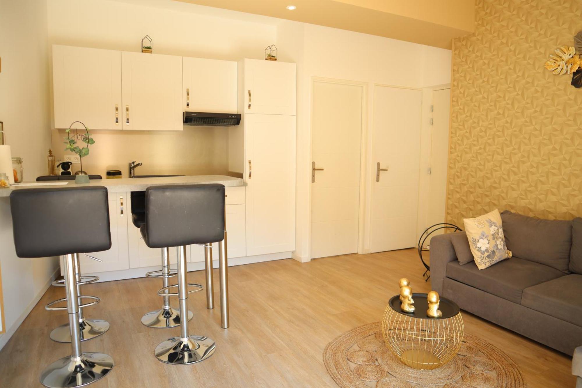 Appartement - Parking Prive Gratuit, Proche Centre-Ville Et Gare De Saint-Omer Saint-Omer (Pas-de-Calais) Eksteriør bilde