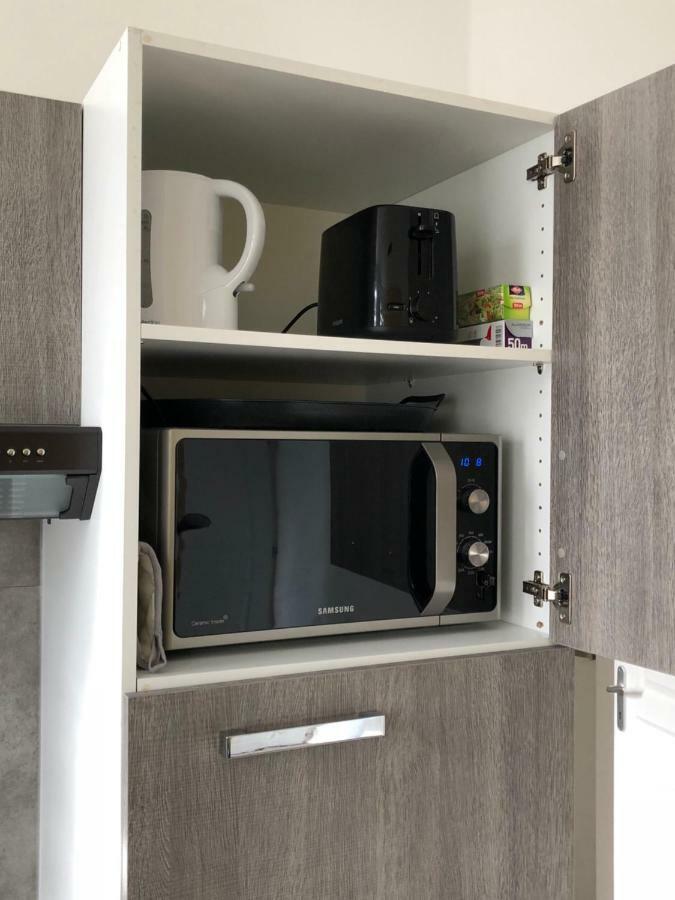 Appartement - Parking Prive Gratuit, Proche Centre-Ville Et Gare De Saint-Omer Saint-Omer (Pas-de-Calais) Eksteriør bilde